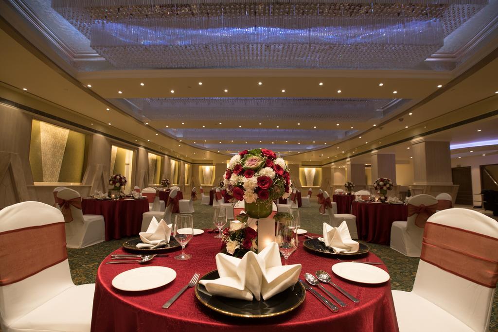 Отель The Suryaa Нью-Дели Экстерьер фото The Grand Ballroom
